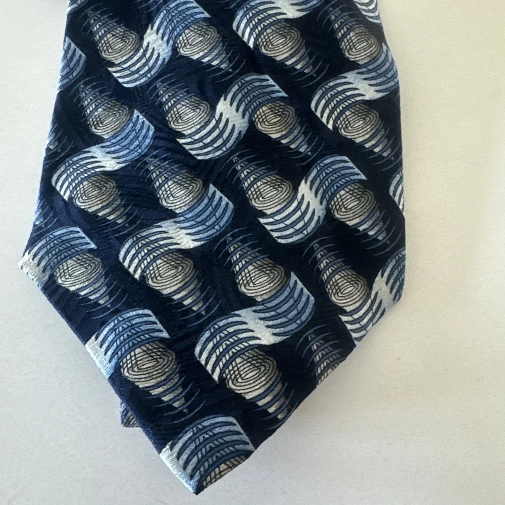 Fumagalli for Neiman‎ Marcus Blue Pattern 100% Silk Neck Tie